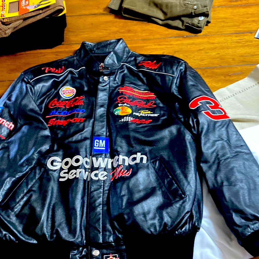 This is a Jeff Hamilton collection racing leather dale Earnhardt Senior jacket